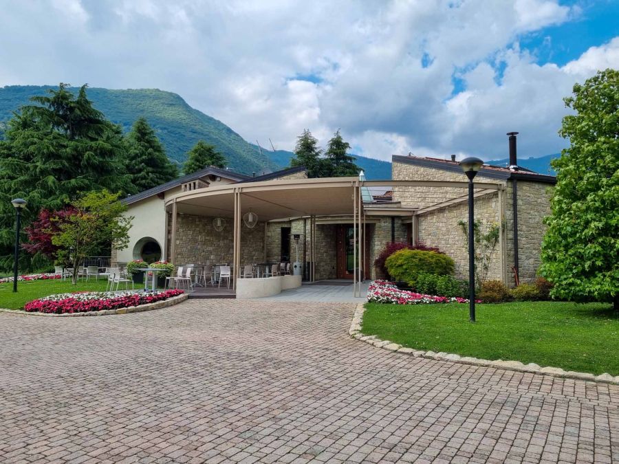 Impianto elettrico ristorante a Monasterolo del Castello