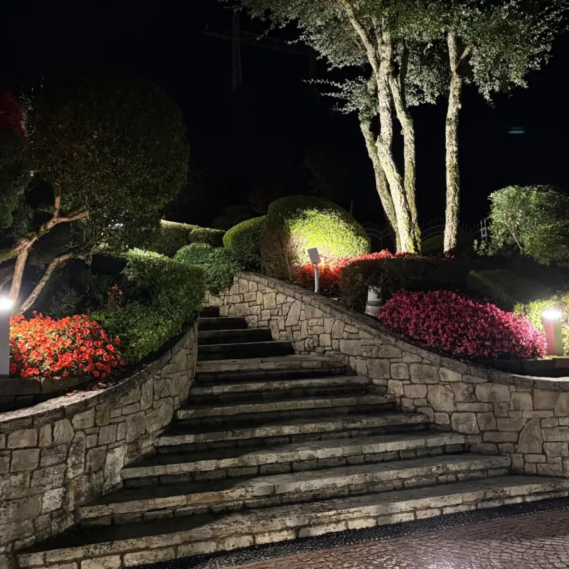 Impianto di illuminazione esterna a Monasterolo del Castello